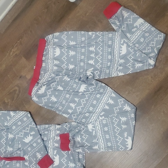 3pc CHRISTMAS PAJAMA SET POLAR BEAR/TREE PRINT GREY/WHITE/RED SZ SMALL - Picture 4 of 5